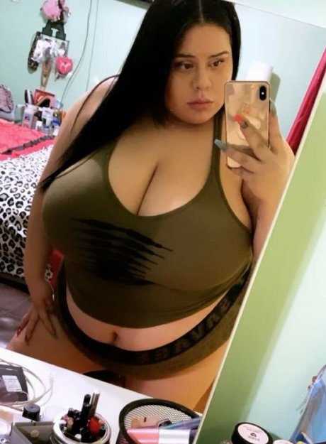 Nyx Buxom onlyfans leak naked