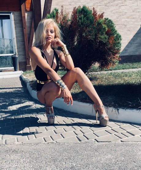 Veta George Models naked onlyfans leak