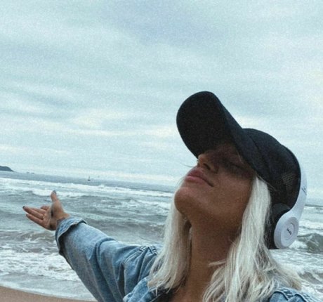 Veta George Models boobs onlyfans