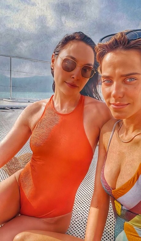 gal gadot only fans leak porn