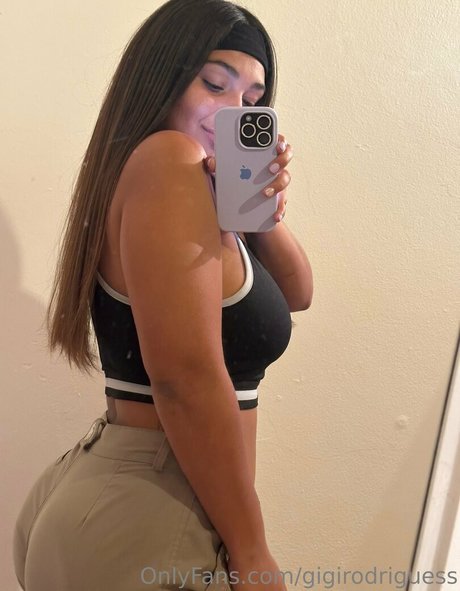 gigirodriguess onlyfans tits
