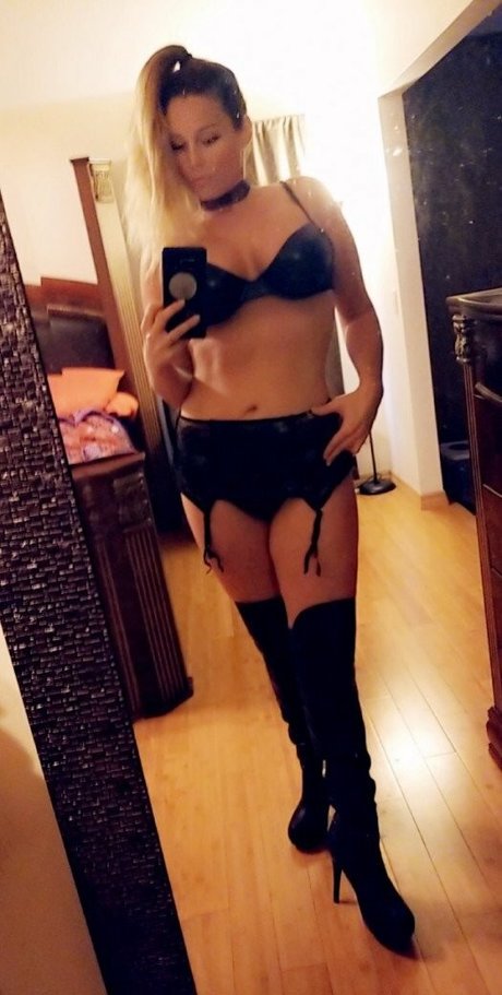 cocovandi naked onlyfans