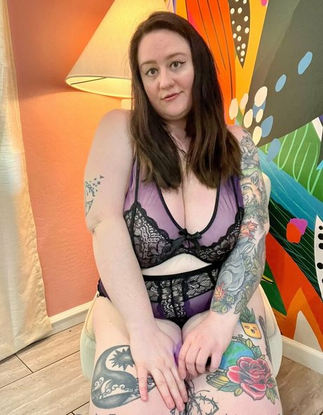 naughtynyxiefree porn onlyfans