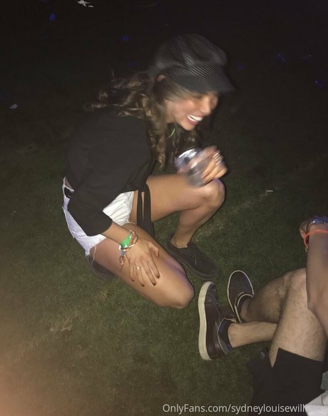 sydneylouisewilliams onlyfans leajs