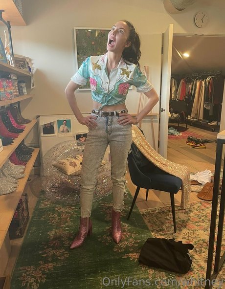 whitney onlyfans leaked nudes