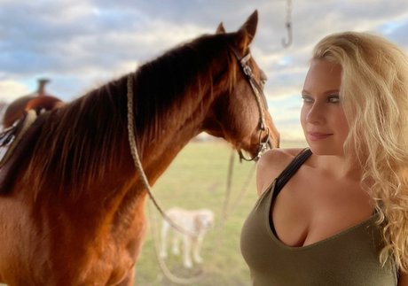 Steffi Landerer onlyfans nude leaked