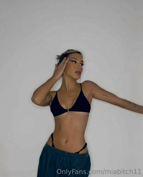 miabitch11 onlyfans leak