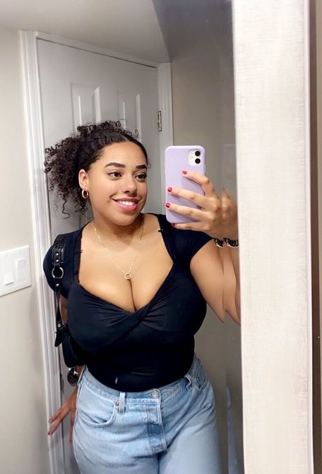 tesssabearrr onlyfans creator