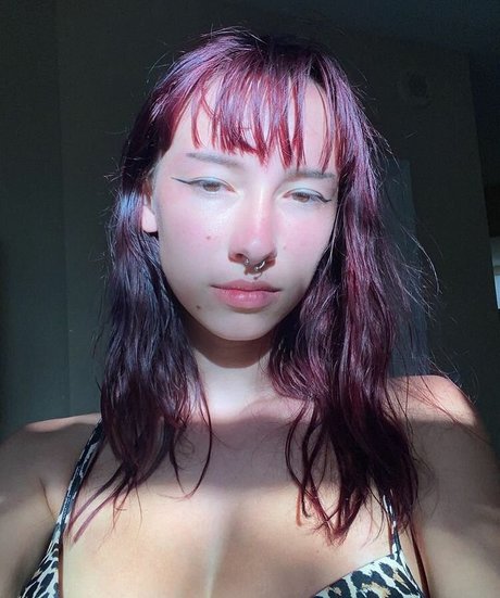 sonyapaints onlyfans nude pictures