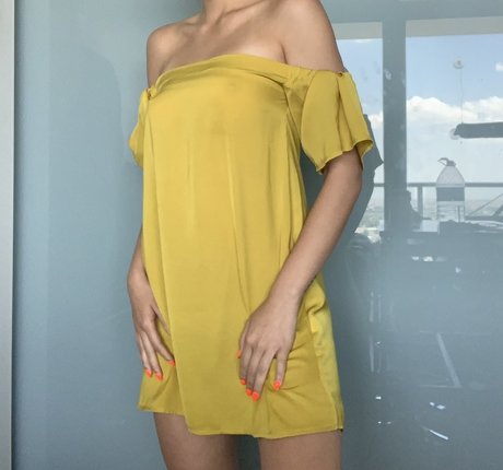 Lara Fraser onlyfans sextape