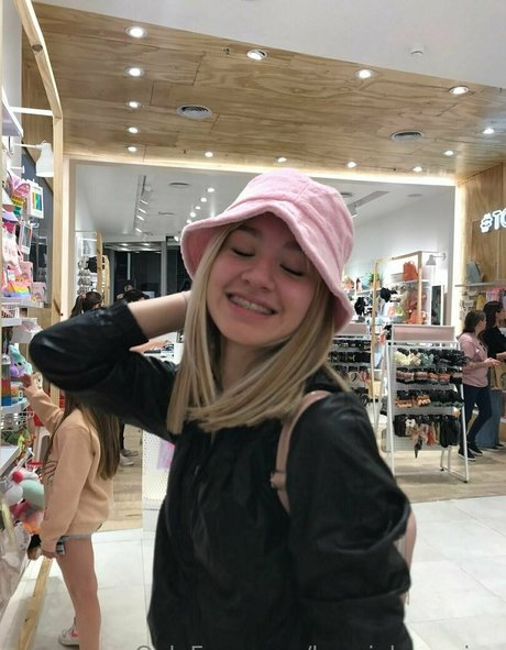 kayciebrowning only fans nude leaks