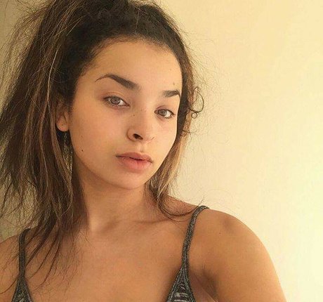 Ella Eyre onlyfans leaked nude