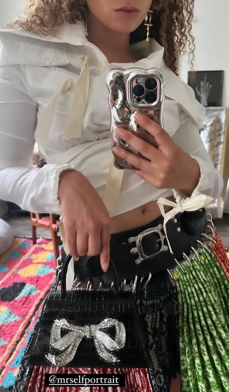 Ella Eyre onlyfans fotos