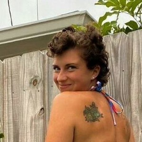 Brittanyythicc sexy onlyfans