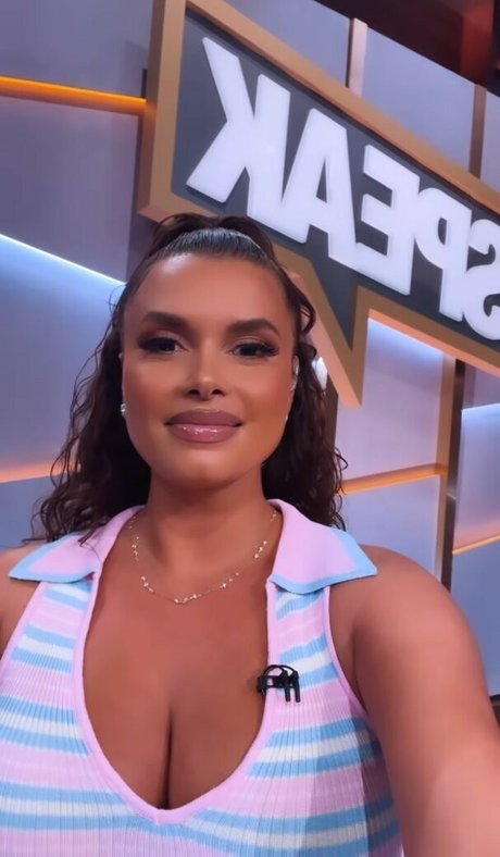 Joy Taylor onlyfans posts