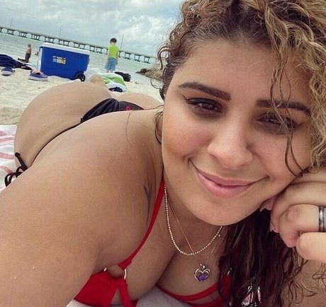 JustYeliz porn onlyfans