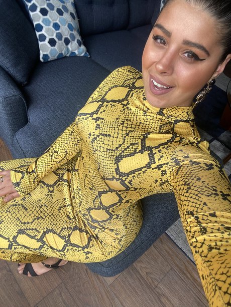 JustYeliz onlyfans model