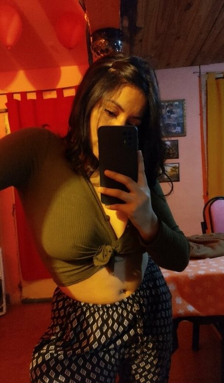 vickirivas99 onlyfans naked