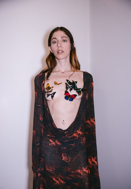 Caroline Polachek pics onlyfans