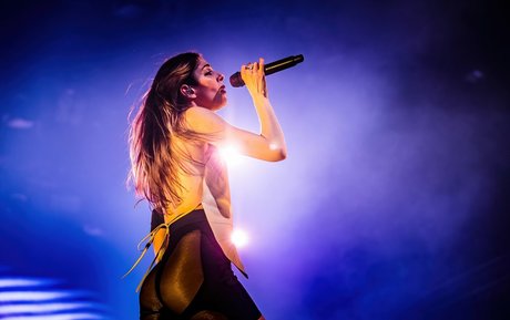 Caroline Polachek onlyfans pics