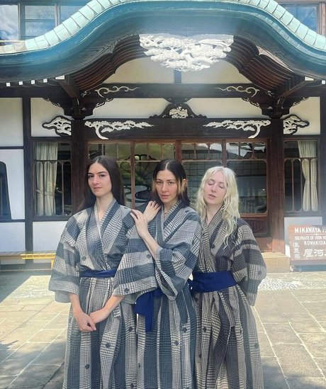 Caroline Polachek sextape onlyfans