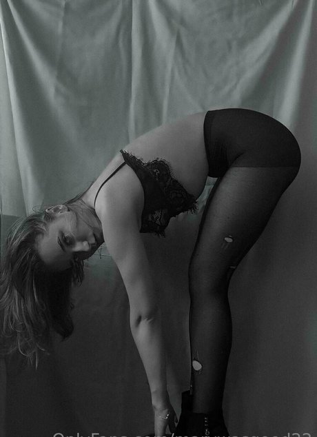 maryrosevip onlyfans leak sex