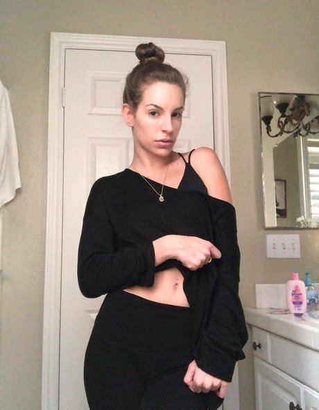 kimmygrangerxxx onlyfans topless