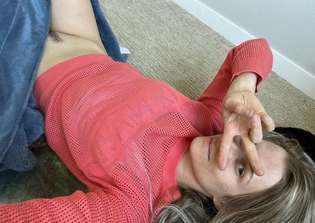 deargoddesssara onlyfans naked leaks