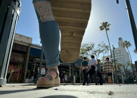 giantesstessa only fans leaks porn