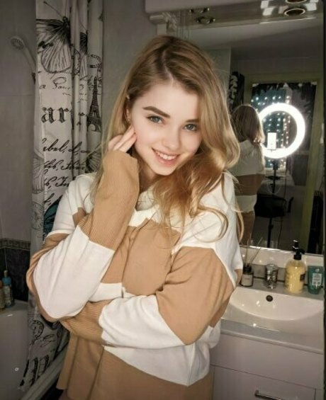 vivi torn porn onlyfans