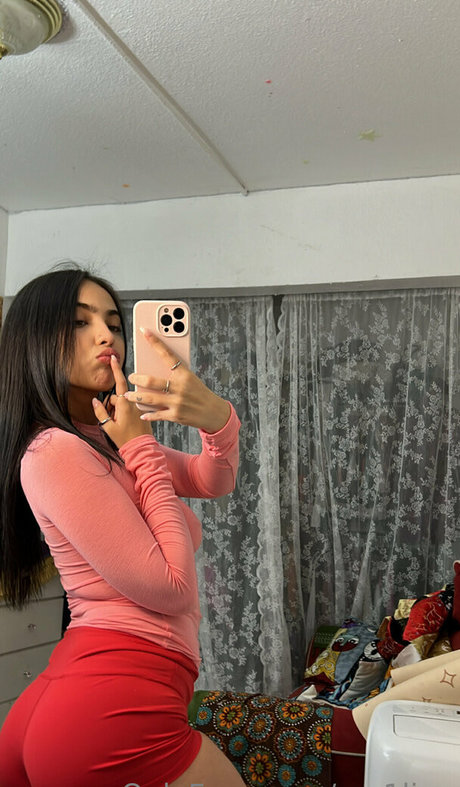 em1lina onlyfans xxx