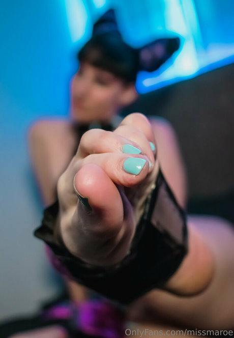 missmaroe onlyfans nude porn