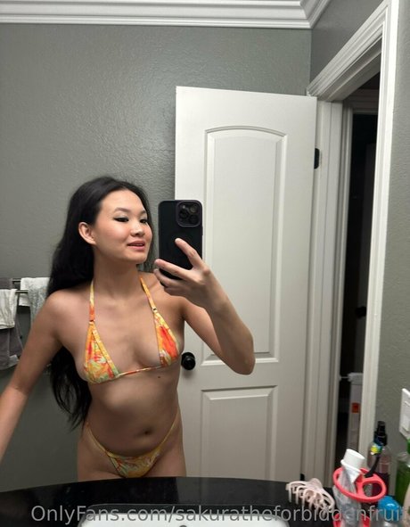 sakuratheforbiddenfruit onlyfans x