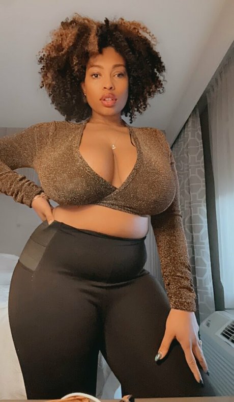 GoldenJans feet onlyfans