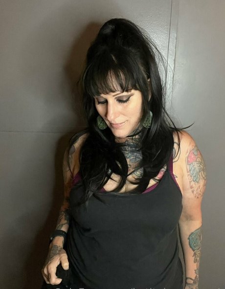 katitajewelnovak onlyfans pics