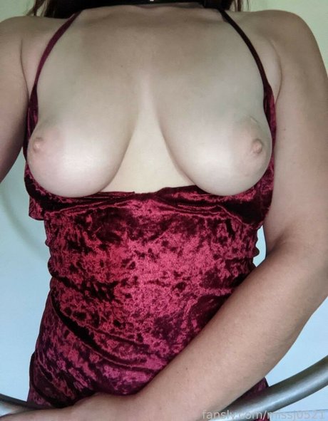 missj0521 nudes onlyfans leak
