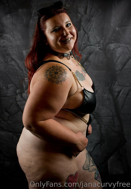 janacurvyfree onlyfans naked leaked