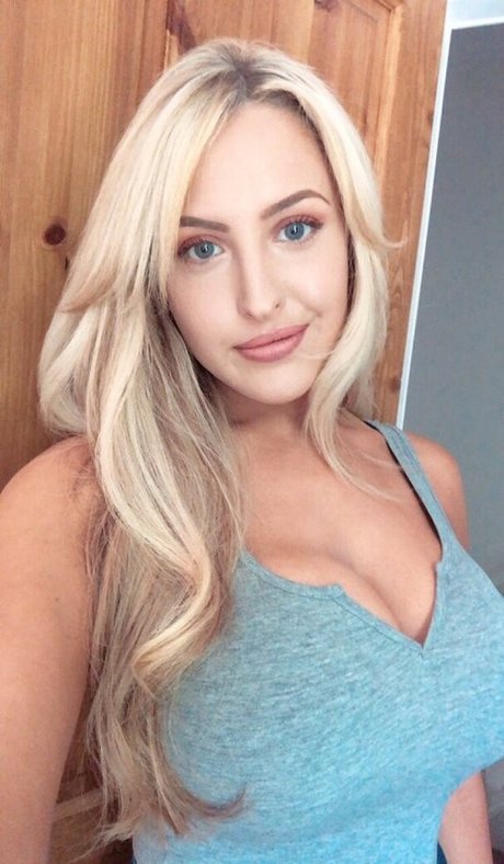 Emma Jones onlyfans leak porn