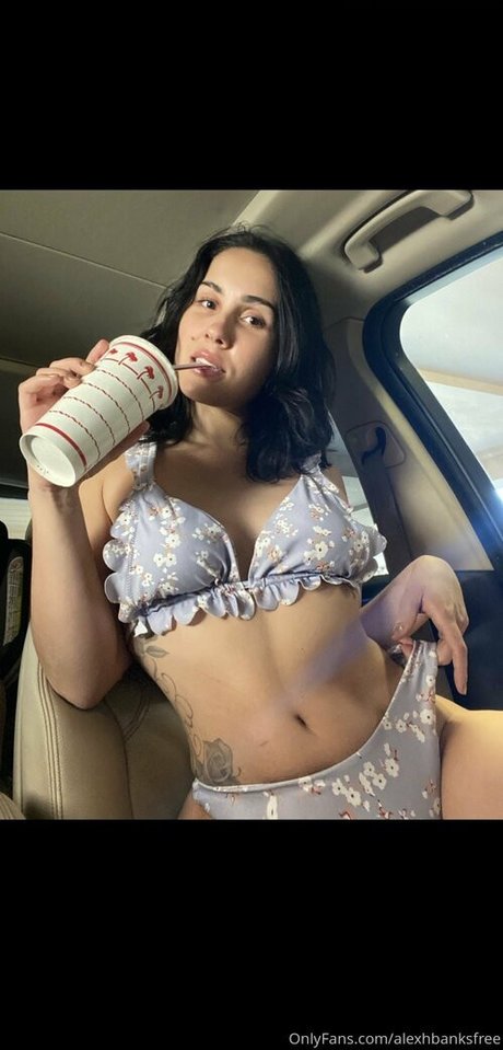 alliehbfree pics onlyfans