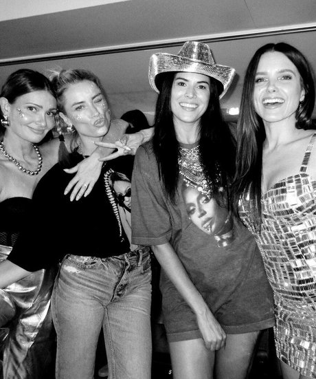 Sophia Bush nude only fans leaks