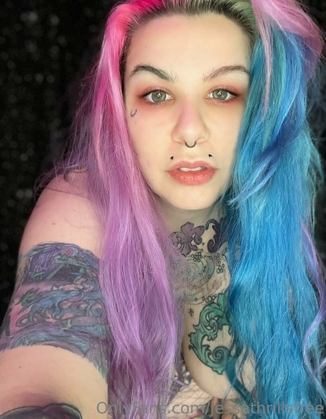 jessathrillsfree onlyfans model