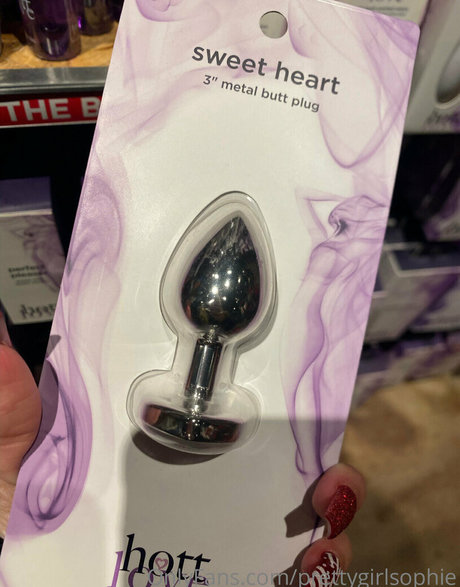 lilygoeswild199 onlyfans lesk