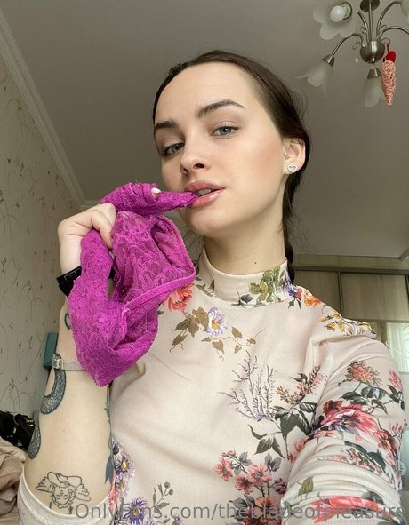 thebladeofpleasure only fans content