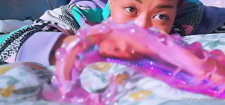 deednd onlyfans nude content