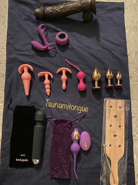 tsunamitongue16 Profile pic