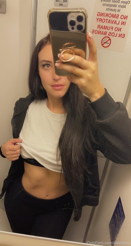 alannnna only fans nude