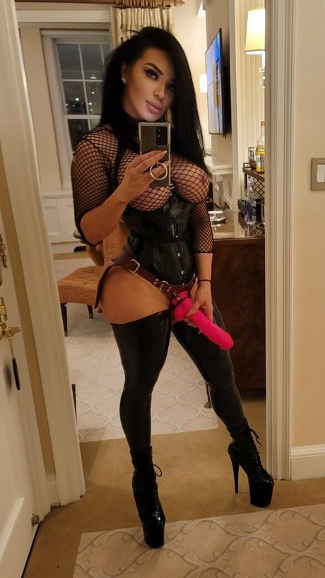 _ice queen co Profile pic