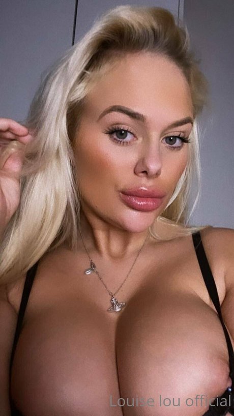 louiselou onlyfans nude tits