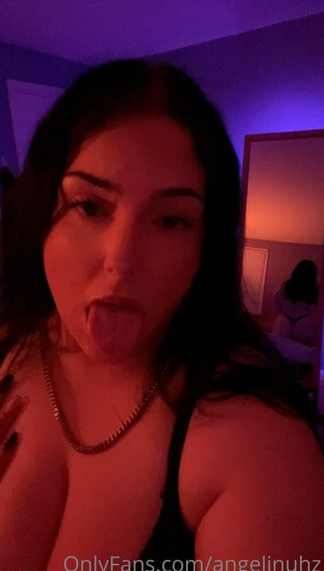 Angelinuhz onlyfans topless