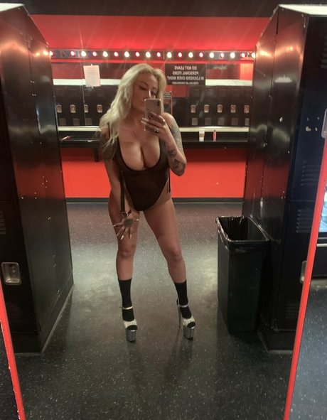 sailormeggiemoo onlyfans content